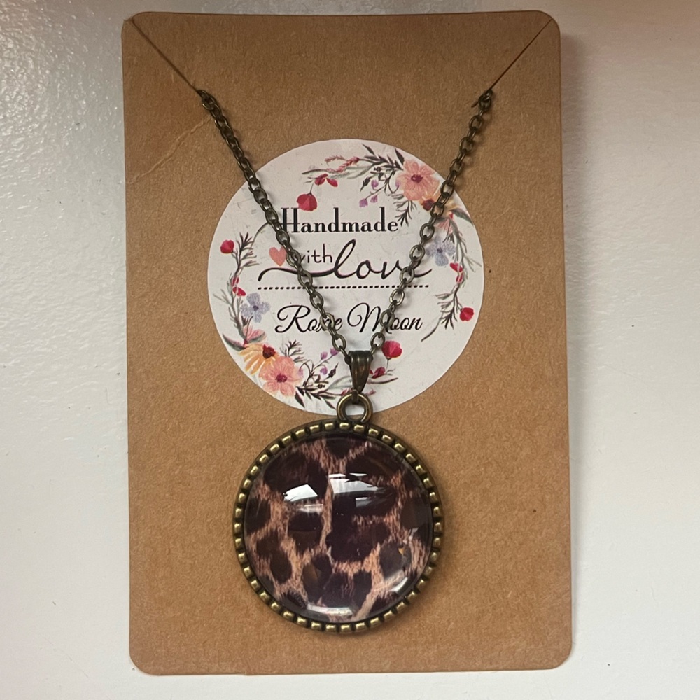 Leopard Print Pendant Necklace